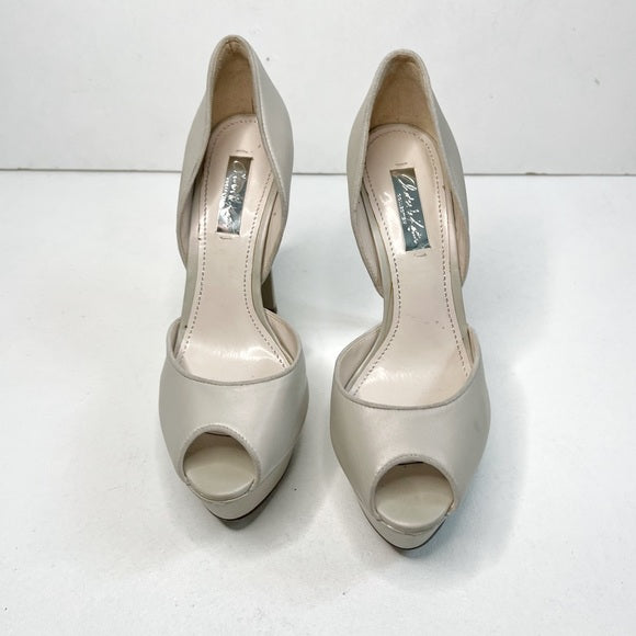 Oscar De La Renta | Off White Pumps
