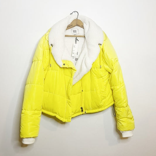 Urban Outfitters | NWT Marlow Yellow Puffer Jacket