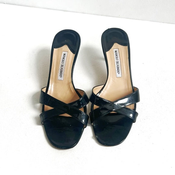 Manolo Blahnik | Callamu Mules