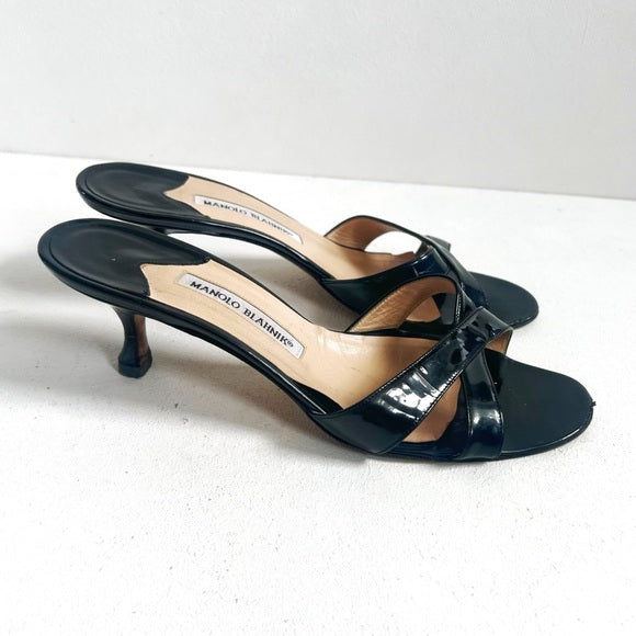 Manolo Blahnik | Callamu Mules