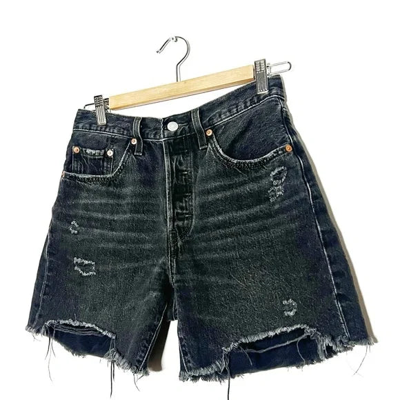 Levi’s | Mid Thigh 501 Distressed Shorts