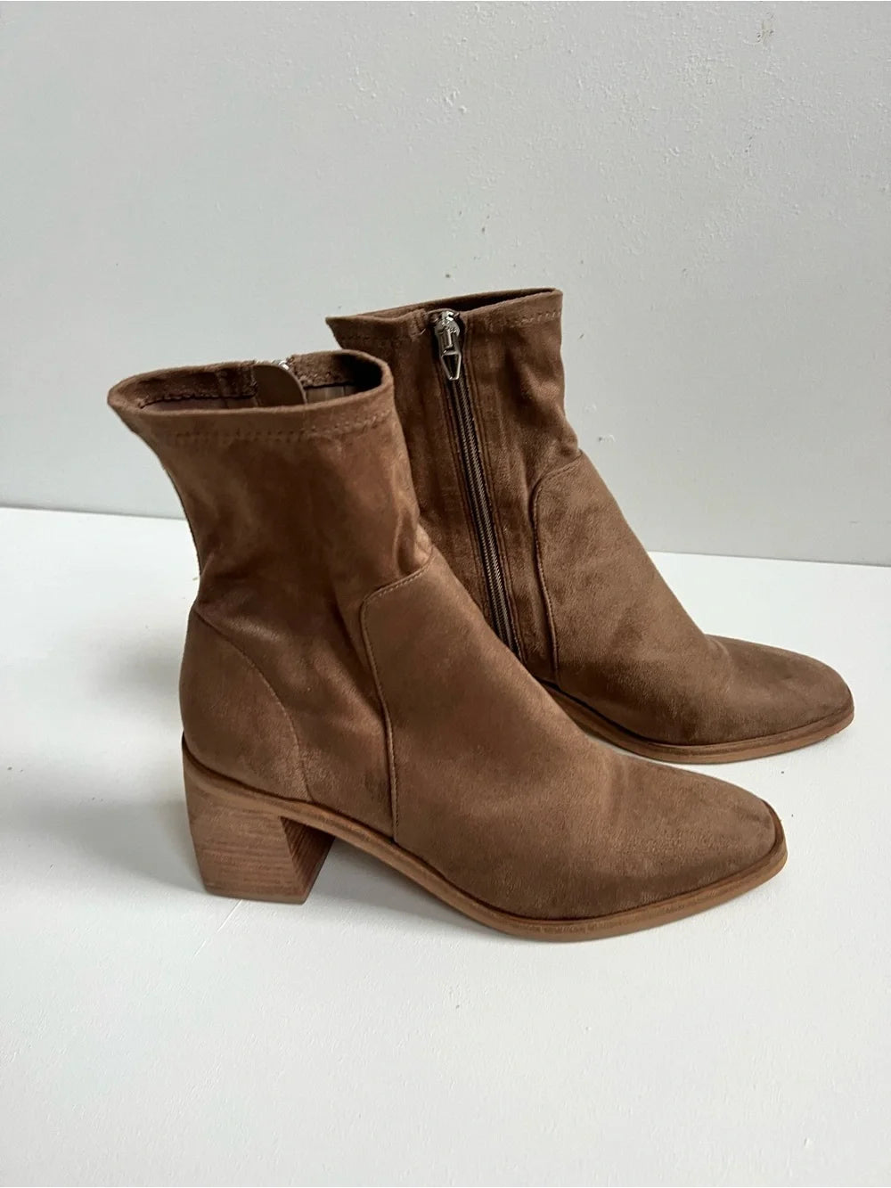 Dolce Vita | Indiga Suede Boots