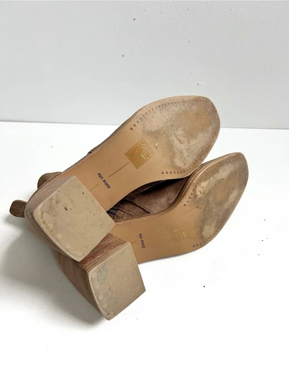 Dolce Vita | Indiga Suede Boots