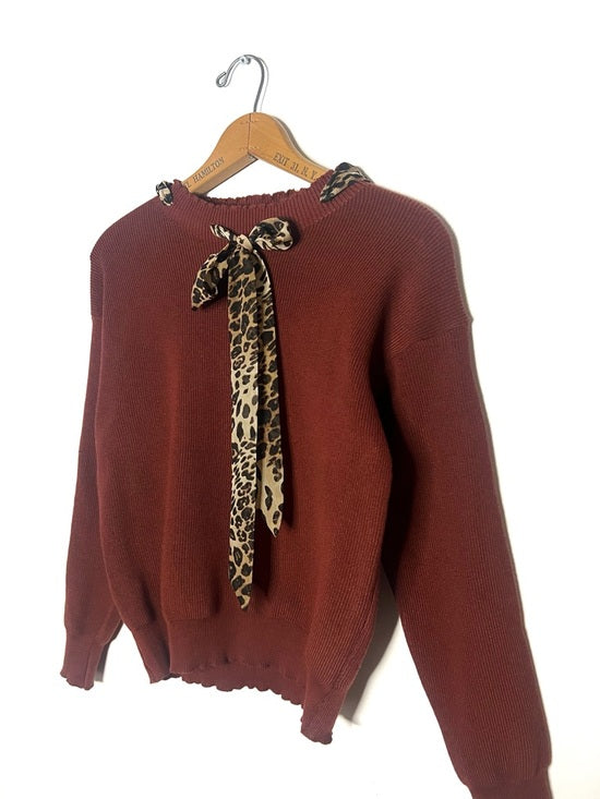 Crewneck Sweater with Leopard Bow