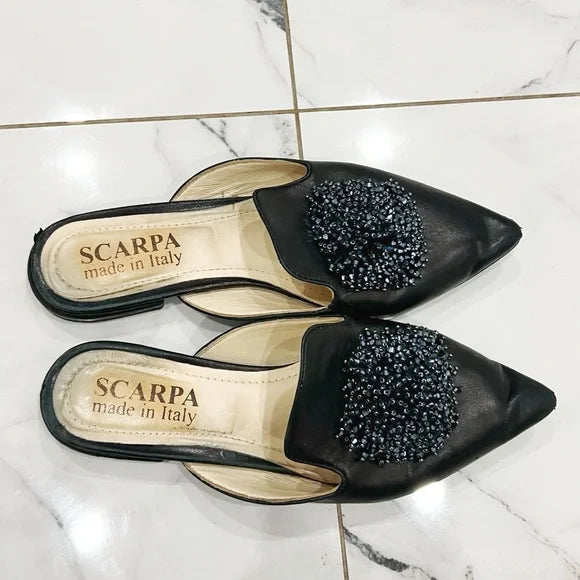 Scarpa | Leather Pointed Toe Flats