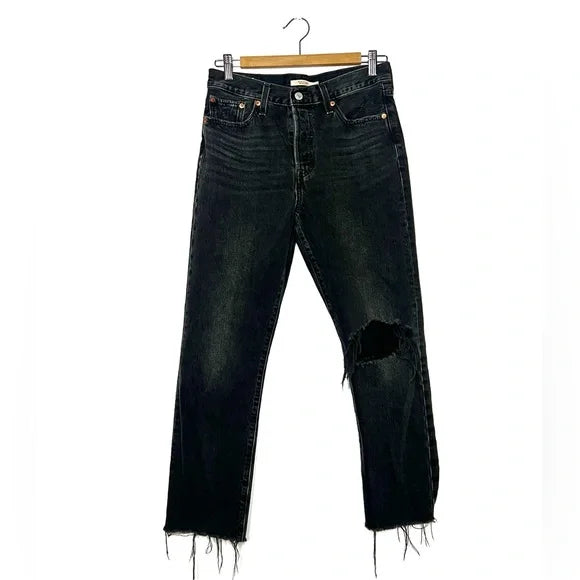 Levi’s | Women's Grey Wedgie Straight Distressed Jeans