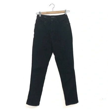 Frank and Oak | Tapered Black Mom Jeans